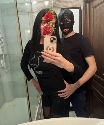 Мой обаятельный характер и великолепная физическая форма не оставят тебя равнодушным. Я готова предложить тебе незабываемый опыт, удовлетворение всеми твоими желаниями и фантазиями.💋
🌸Мои услуги включают классический секс, анальный секс, оральный секс без презерватива и глубокий минет. Я также могу стать твоей спутницей на мероприятиях, деловых путешествиях или просто провести с тобой незабываемое время в Москве.🌃
📸Мои фото гарантированно реальны, и я выгляжу даже лучше в жизни. Ты можешь увидеть мои горячие снимки на моем профиле.🔥
🌹У меня множество положительных отзывов от предыдущих клиентов, которые отмечают мою нежность, мастерство и умение создавать атмосферу настоящей страсти. Ты можешь быть следующим, кто оценит мои способности.😉
🌟Не упусти возможность провести время с настоящей годиськой в Москве. Жду твоего звонка уже с нетерпением.💖 Ирина